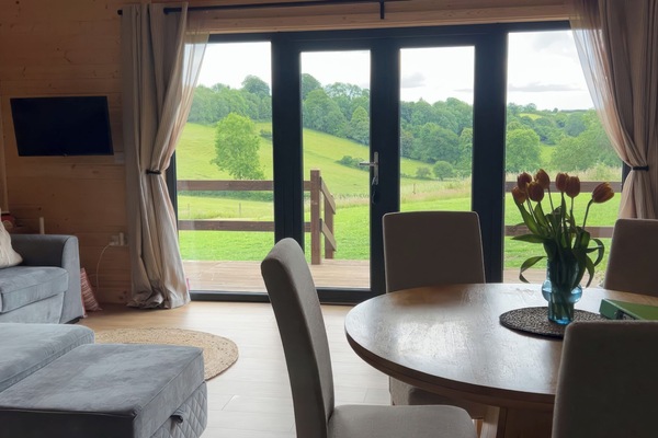 Cottage | Interior