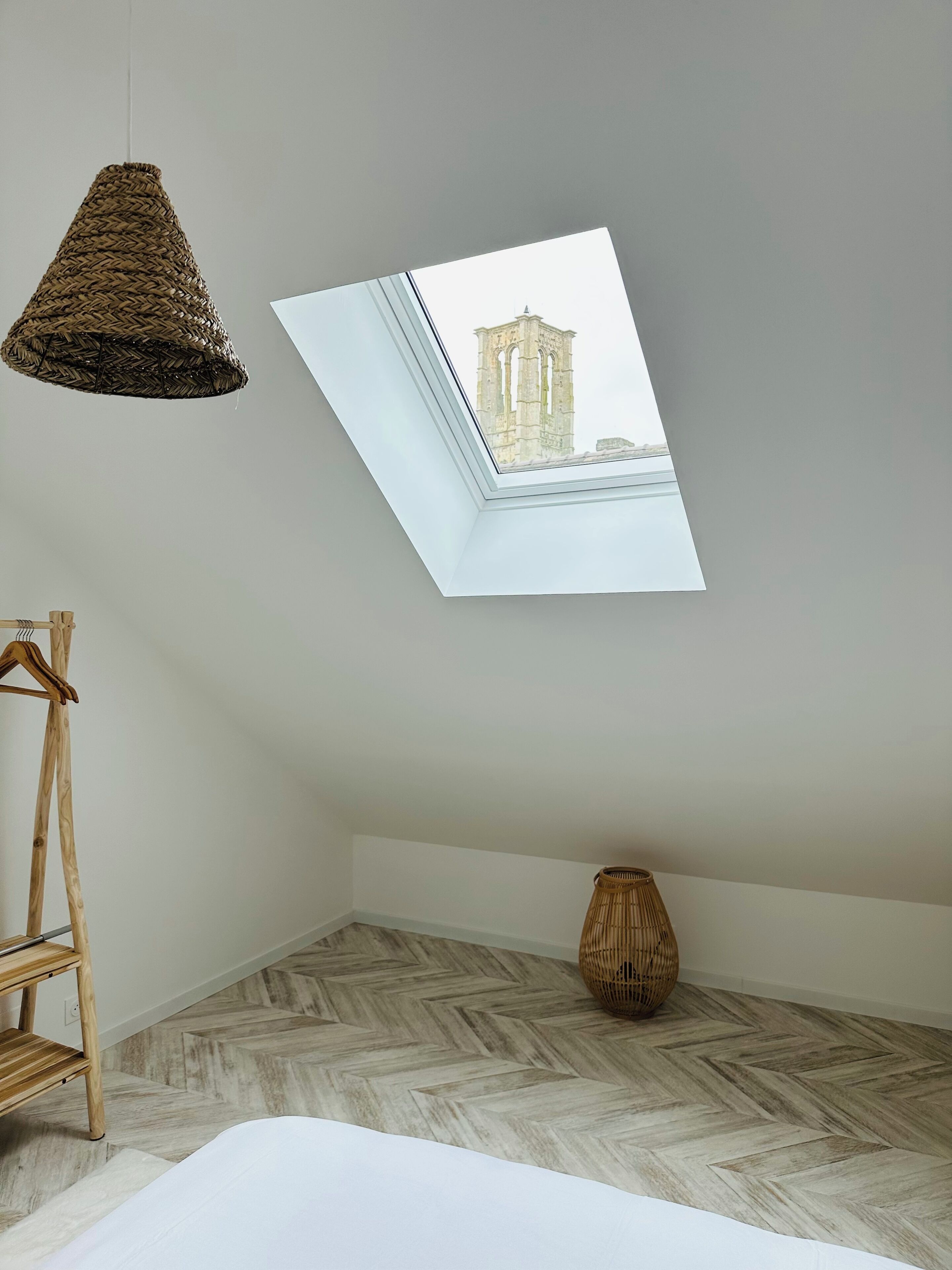 3 makuuhuonetta, silitysrauta/-lauta, Wi-Fi, vuodevaatteet