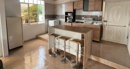 Precioso apartamento de 2 dormitorios WiFi amplio y fresco excelente ubicación