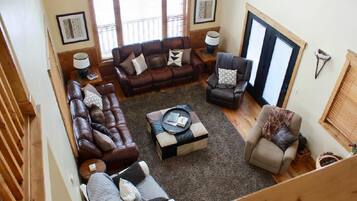 Smart-TV, Kamin, DVD-Player, Tischfußball