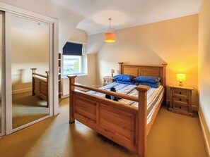 3 bedrooms, free WiFi, bed sheets