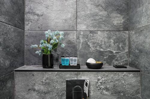 Luxury Apartment, Balcony, City View | Bathroom | Shower, free toiletries, hair dryer, soap