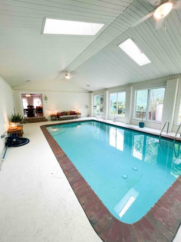 Piscine couverte, piscine chauffée