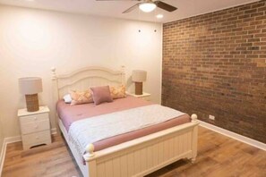 4 chambres, fer et planche à repasser, Wi-Fi gratuit, draps fournis