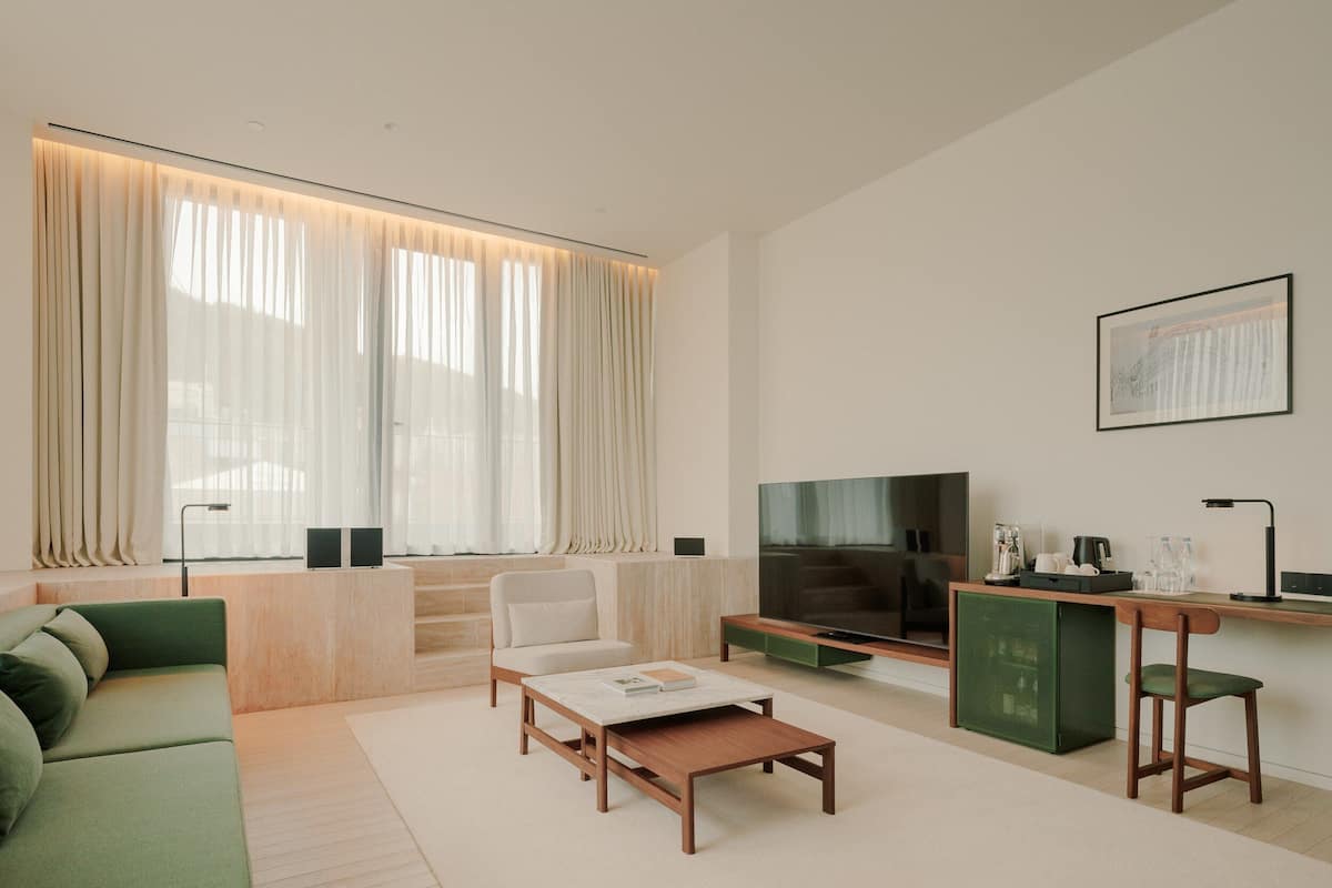 Suite Executive (Club) | Biancheria da letto di alta qualità, minibar, una cassaforte in camera