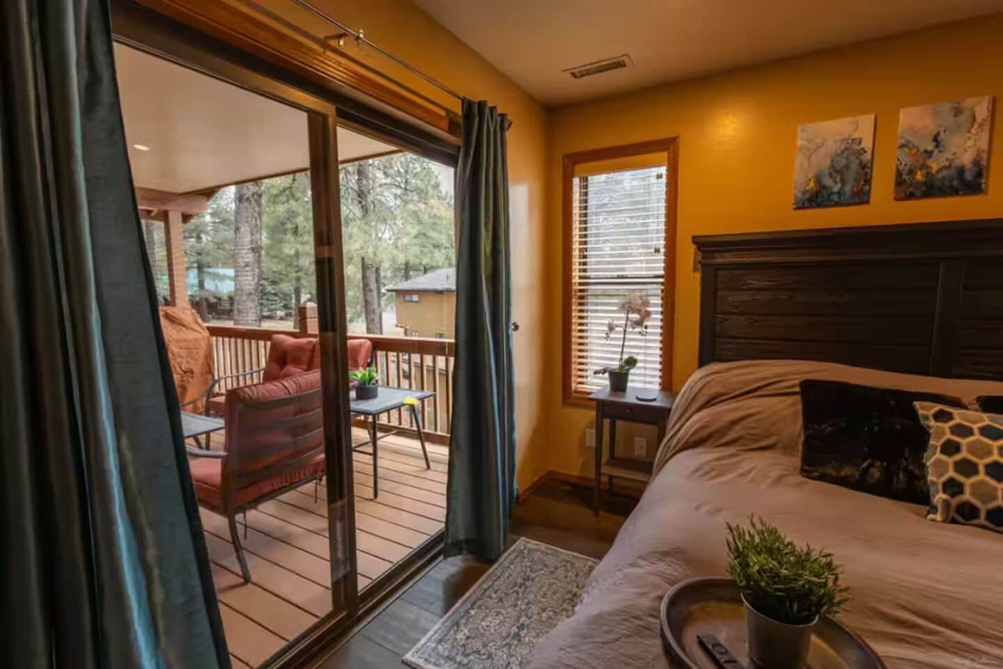 3 多间卧室、WiFi、床单