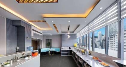 Rujia Tongbai Yun Hotel (Zunyi Medical College Victoria Shop)