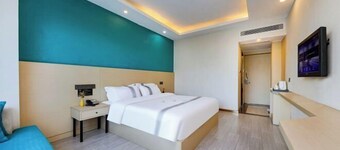 Rujia Tongbai Yun Hotel (Zunyi Medical College Victoria Shop)