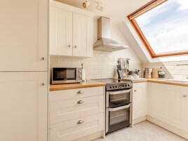 Cookware/dishes/utensils