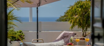 Bungalow apartment with private pool & ocean views in El Madroñal - Costa Adeje