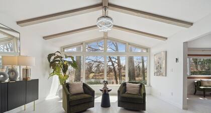 Waterfront Paradise - 2 Lake Views in Prime Location