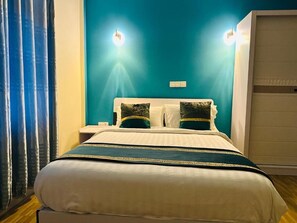 Deluxe Quadruple Room, Garden View