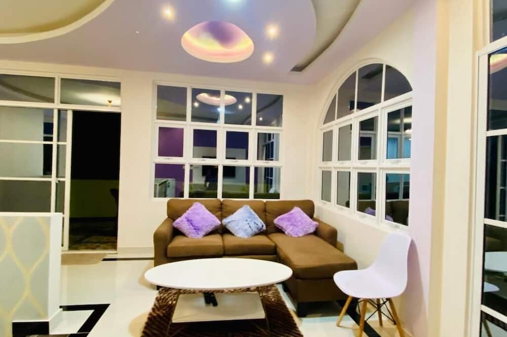 Hedheykuri Residence