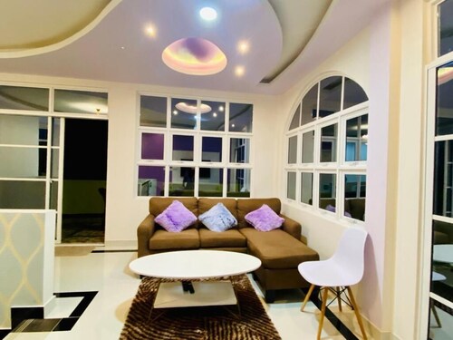 Hedheykuri Residence 