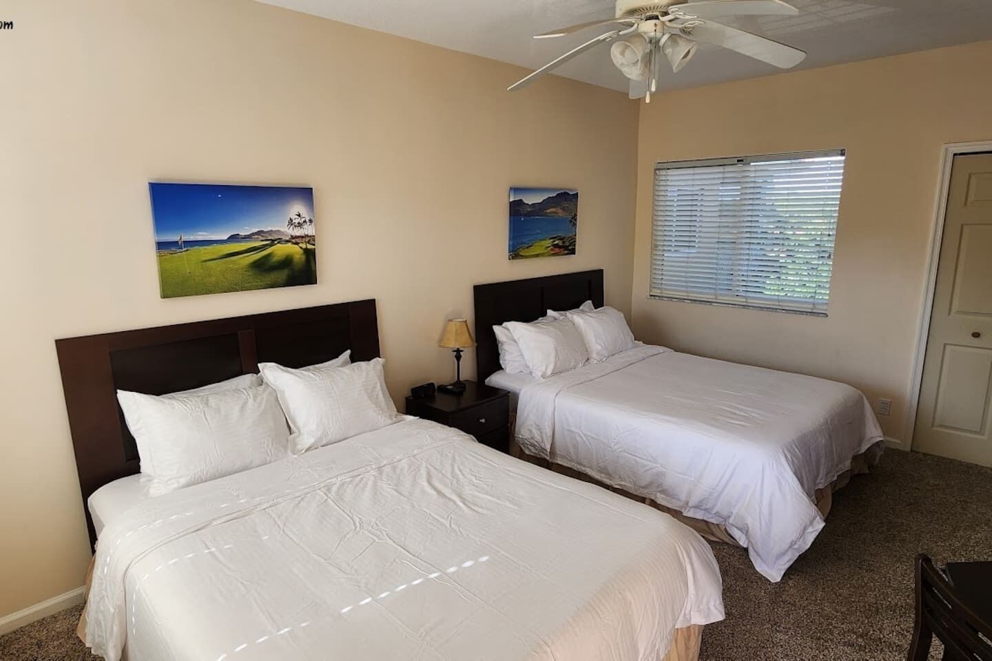 1 habitación, tabla de planchar con plancha, wifi gratis y ropa de cama 
