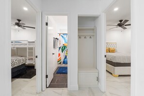 3 chambres, fer et planche Ă repasser, Wi-Fi, draps fournis