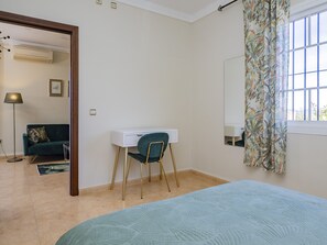 1 camera, ferro/asse da stiro, Wi-Fi gratuito, lenzuola