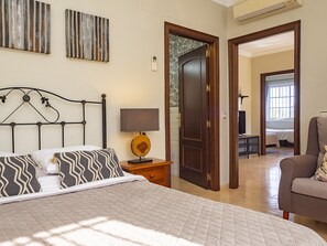 2 soverom, strykejern/-brett, wi-fi (inkludert) og sengetøy