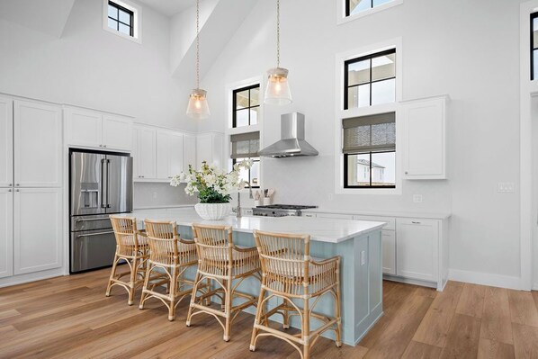 House (5 Bedrooms) | Interior