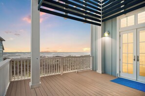 ํ์ฐ์ค (Multiple Bedrooms) | ์ธ๊ด