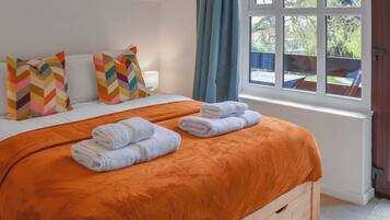 3 bedrooms, free WiFi, bed sheets