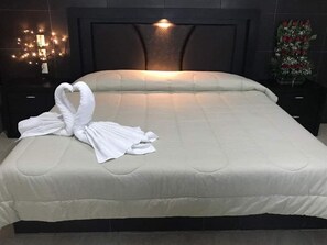 Suite Deluxe, vista a la ciudad | Wifi gratis 