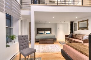 1 bedroom, iron/ironing board, WiFi, bed sheets -  2 minute from Notre-dame basilica (Old Montreal) : 2 story loft/private terasse (Montréal)