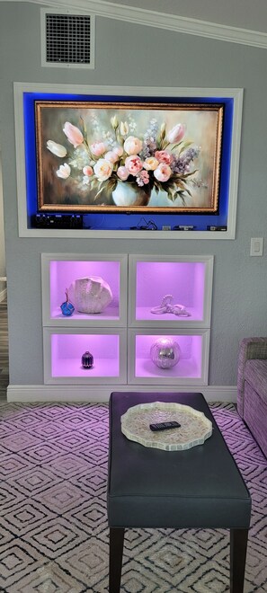 Interior - Charming 3-Bedroom House on the Water (Hernando Beach)