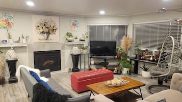 TV connectée, cheminée