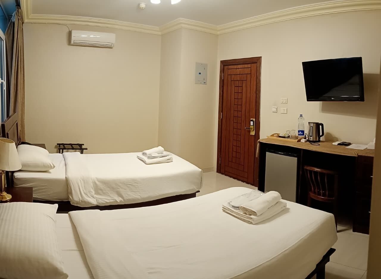 Deluxe Twin Room | Soundproofing, free WiFi, bed sheets