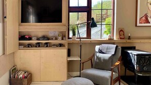 Cabin | Interior - Serenity Cabin Retreat in Tipperary (Ballina)