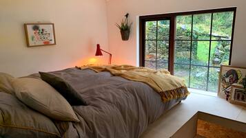 Cabin | 3 bedrooms, iron/ironing board, free WiFi, bed sheets