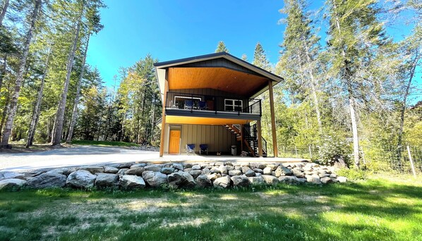 المنشأة من الخارج