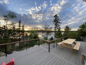 Outdoor dining - OCEAN WATCH - Town of South Thomaston (South Thomaston)