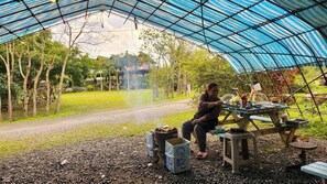 BBQ/picnic Area - Kite Farm (Dongshan)