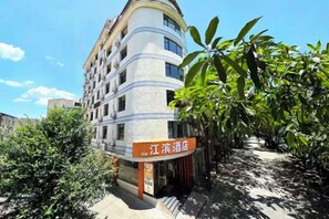 Unclassified image, 2 of 27, button - Jiangbin Hotel (Anxi)