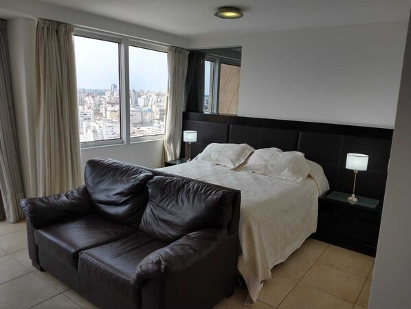 1 chambre, fer et planche à repasser, Wi-Fi, literie fournie