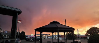 Sundowner Inn Forsyth