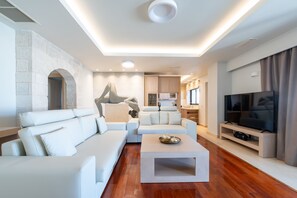 Villa | 12 bedrooms - Bliss Villas Complex With Private Pool (Hersonissos)