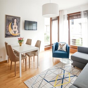 Comfort-Apartment, Blick auf den Innenhof | Wohnbereich