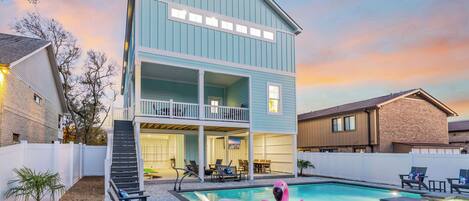 Et oppvarmet basseng