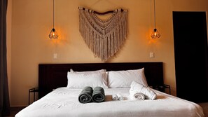 Free WiFi, bed sheets