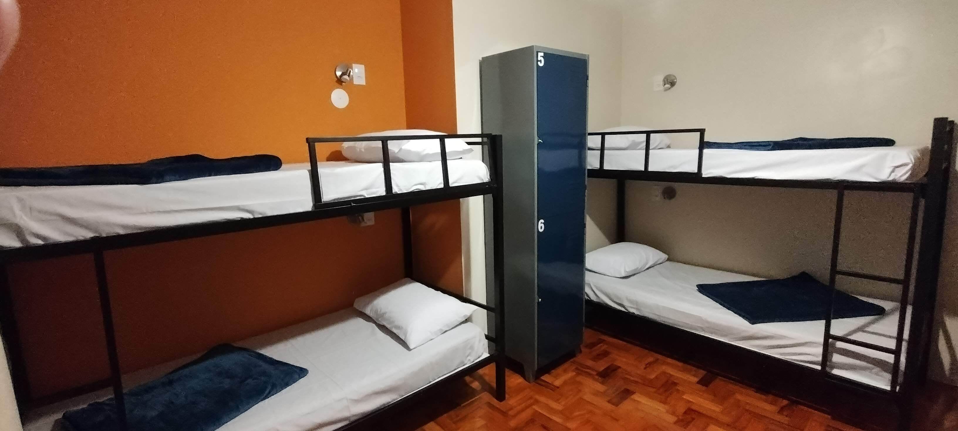 Tabla de planchar con plancha y wifi gratis 