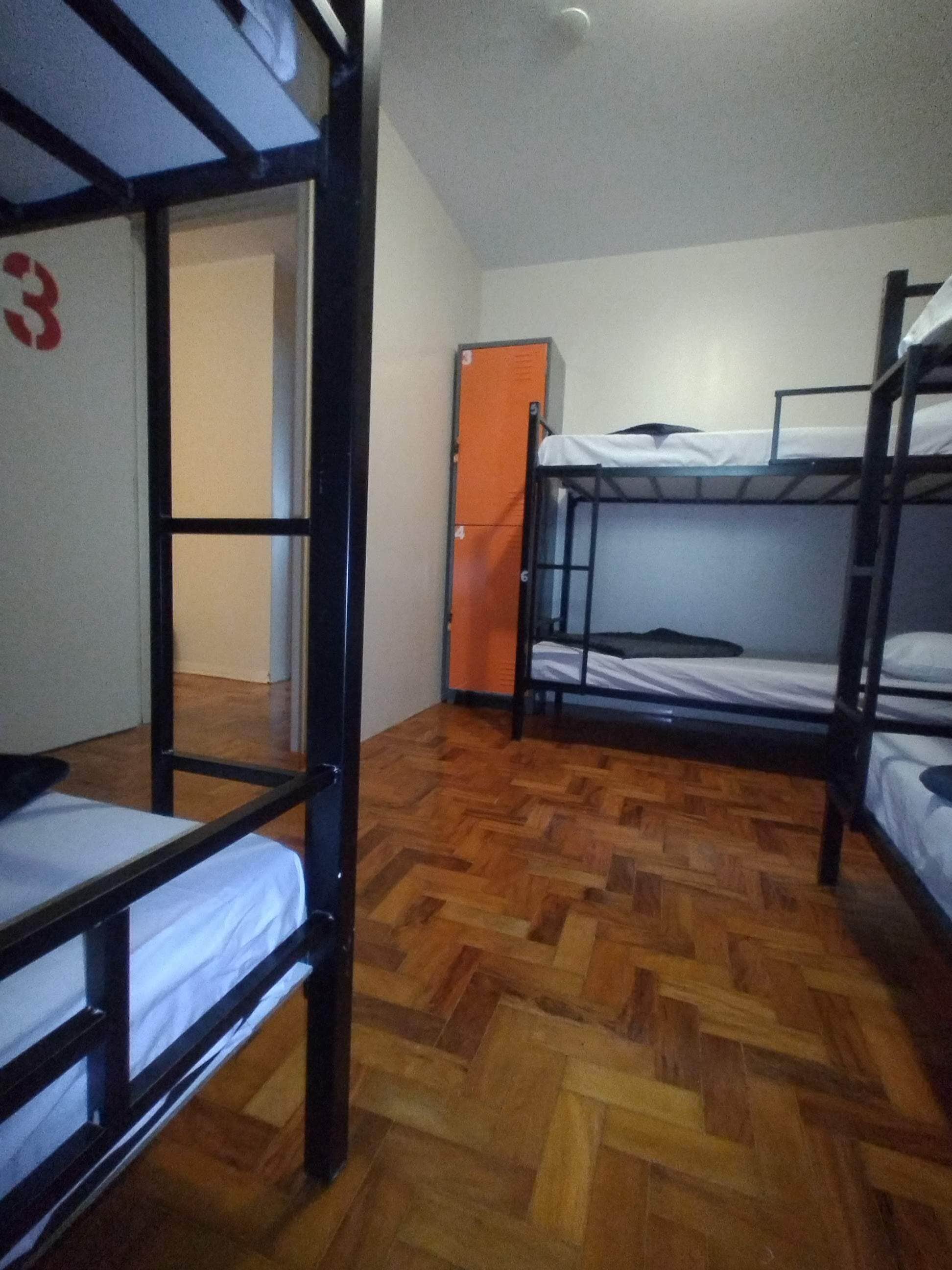 Dormitorio compartido, 6 habitaciones, Aire acondicionado | Tabla de planchar con plancha y wifi gratis