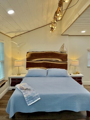 9 bedrooms, desk, iron/ironing board, free WiFi