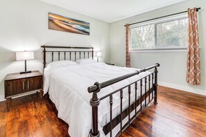3 habitaciones, escritorio, wifi y ropa de cama 