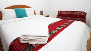 Family Triple Room - QORI SISA HOSTAL (Cusco)