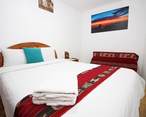 Tremannsrom – familie | Skrivebord og wi-fi (inkludert)