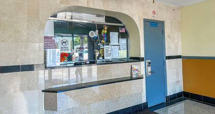 OYO Hotel Jonesboro Near Atlanta Airport