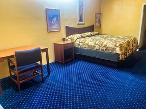 Iron/ironing board, free WiFi, bed sheets